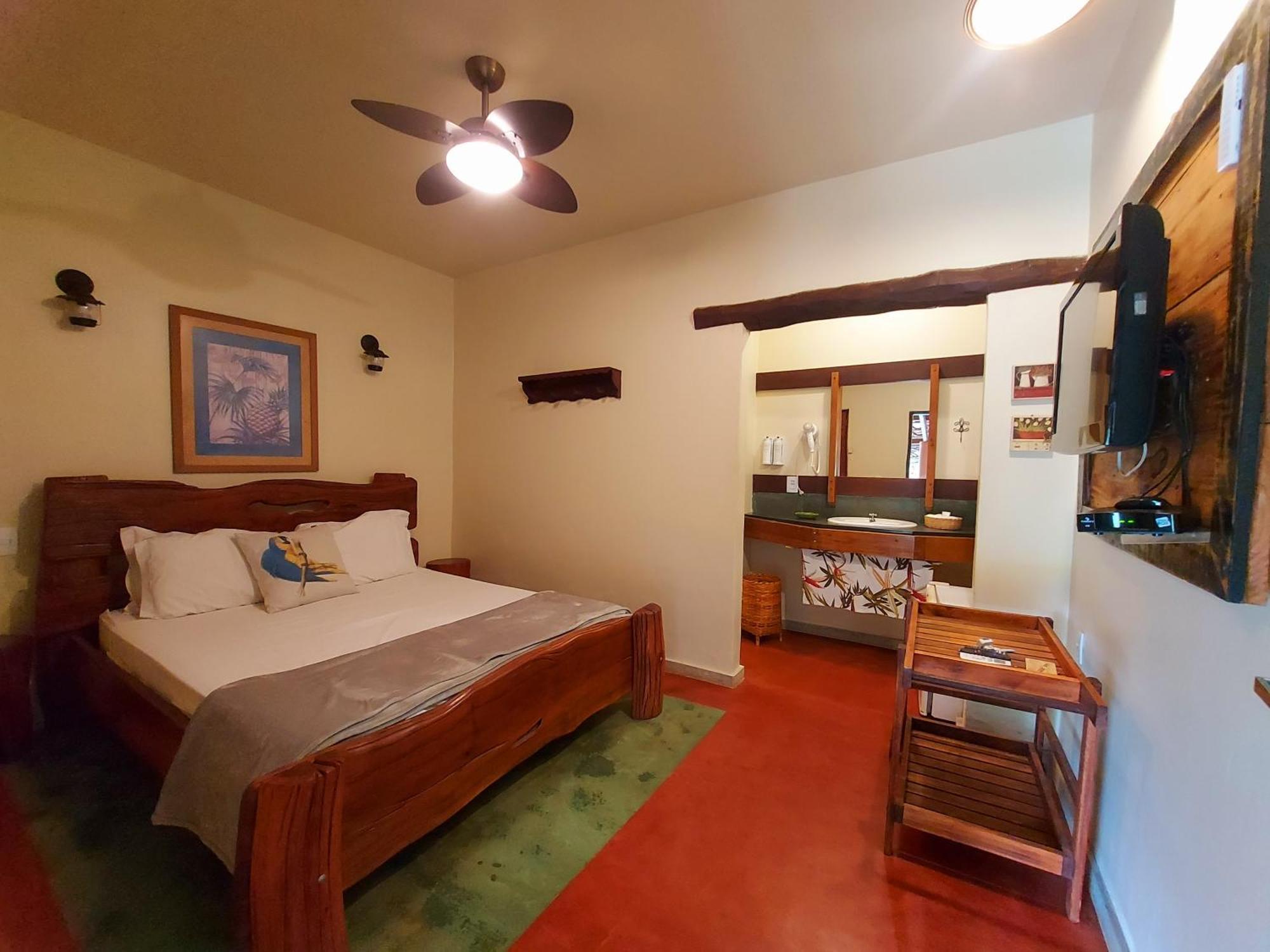Salto Corumba Hotel Camping Clube Corumbá de Goiás Eksteriør bilde