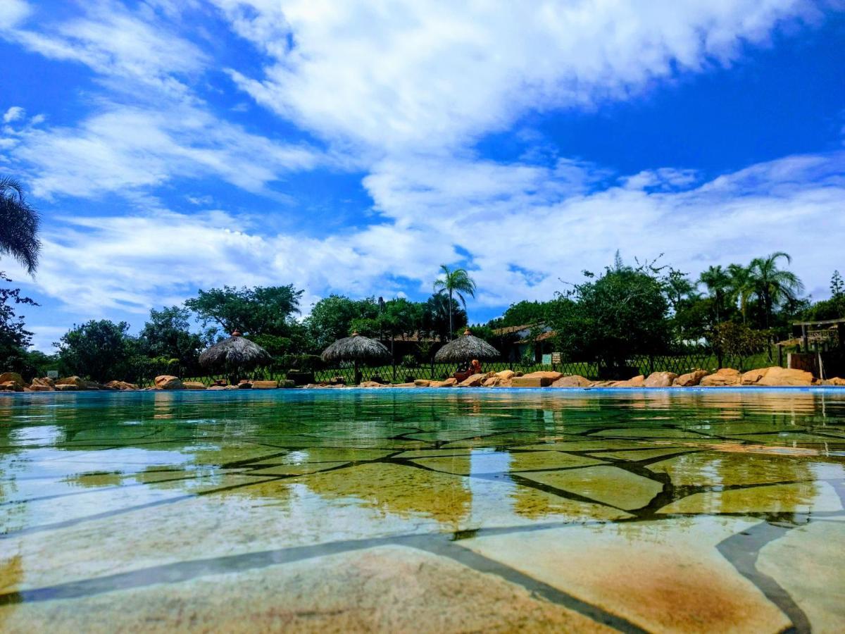 Salto Corumba Hotel Camping Clube Corumbá de Goiás Eksteriør bilde